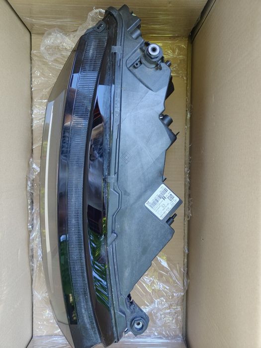 Skoda Octavia 4 IV lifting lampa prawa LED kompletna IDEALNA