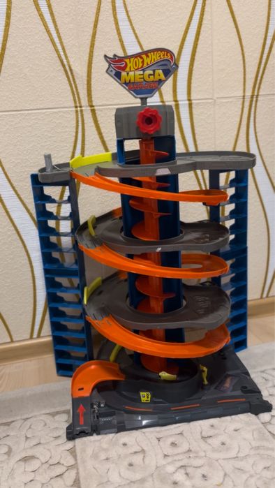 Трек-парковка Хот вилс