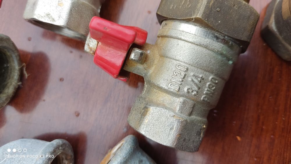 Zawory różne cena za całość