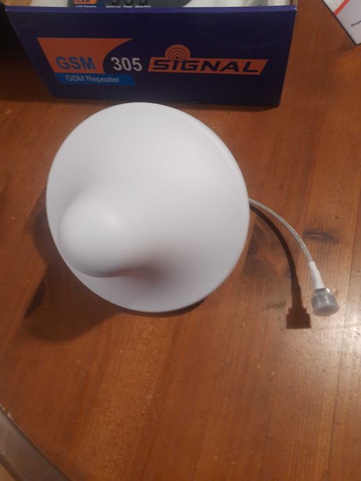 GSM repeater, wzmacniacz Signal 305 plus antena dookólna wewnętrzna
