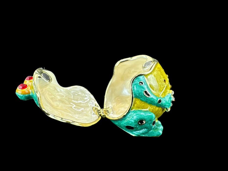 Siedząca Żaba Szkatułka Faberge P23089c