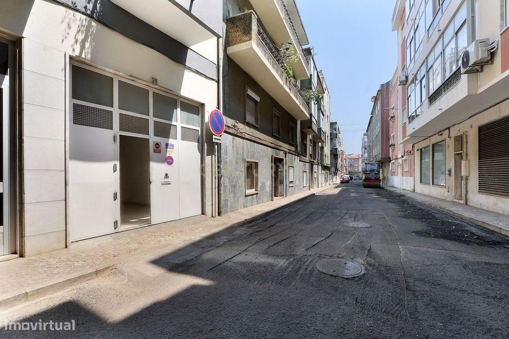 Mais do que um Espaço Comercial: Versatilidade no Coração de Moscavide