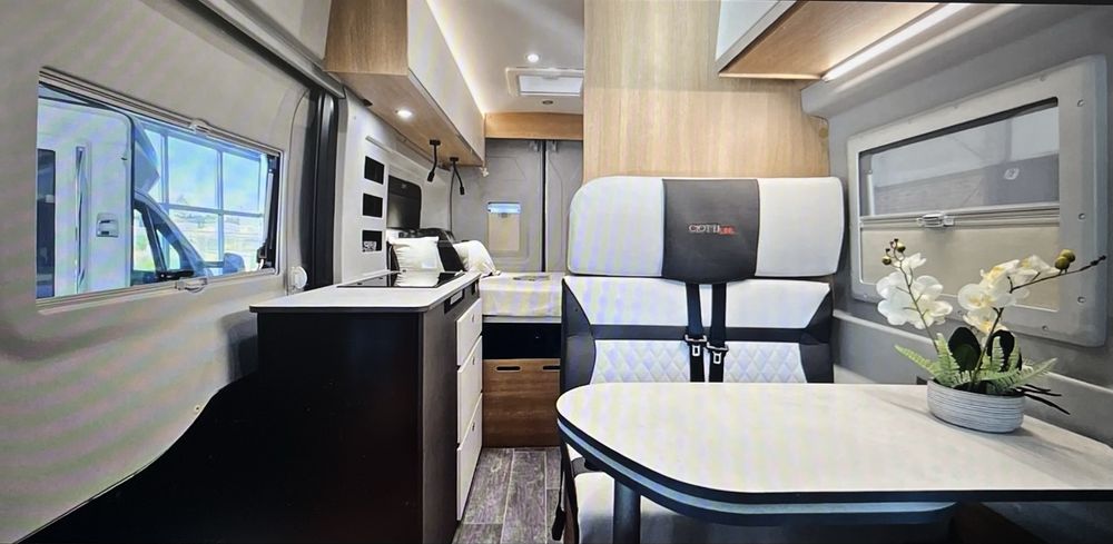 Nowiuteńki kampervan: Ford dla 2 osób SUPER CENA w dobrej cenie!