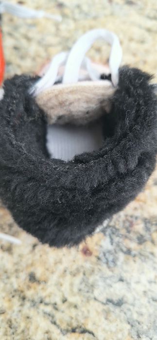 Buty UGG wełna 1-2miesiace