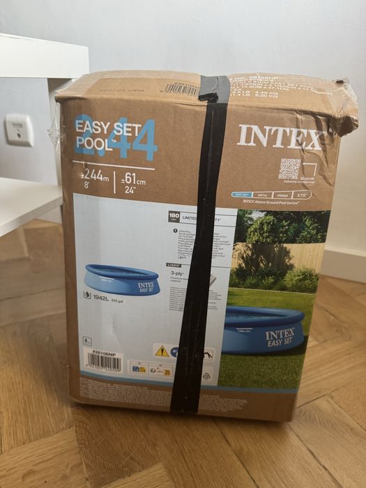 Nowy dmuchany basen.