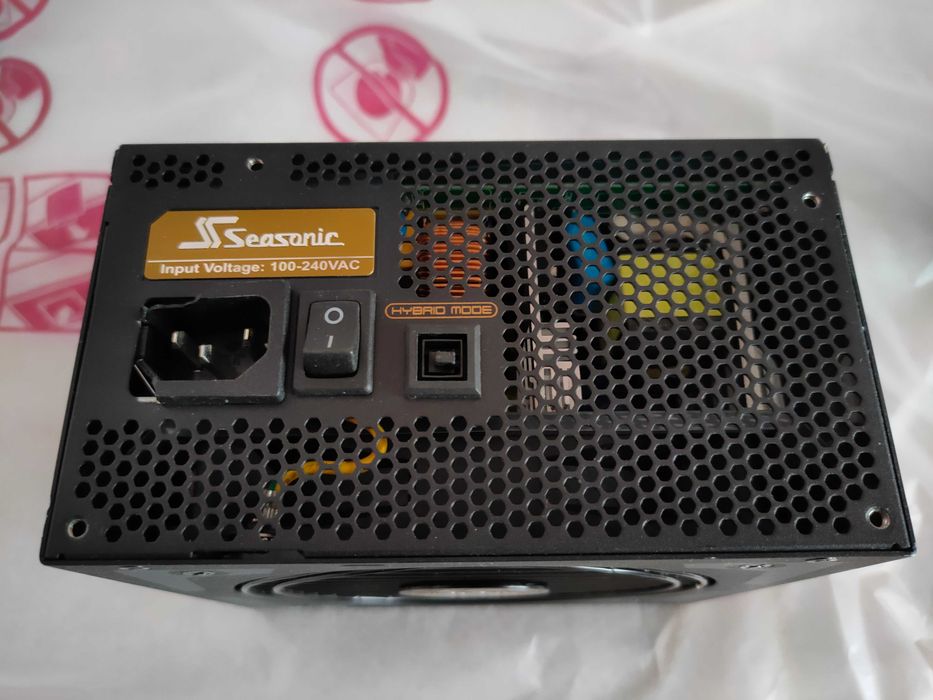 Блок питания 550W модульный Seasonic Focus Plus GOLD SSR-550FX