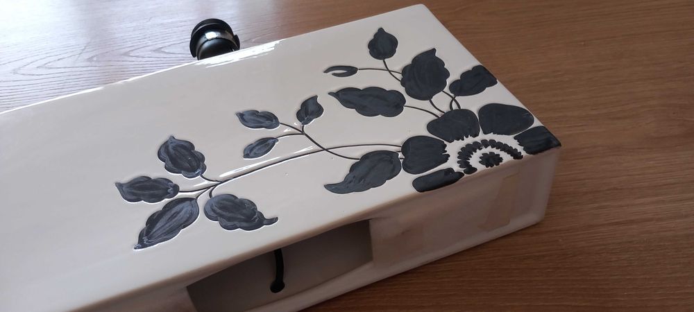 Candeeiro de mesa de cerâmica artesanal de Alcobaça como novo