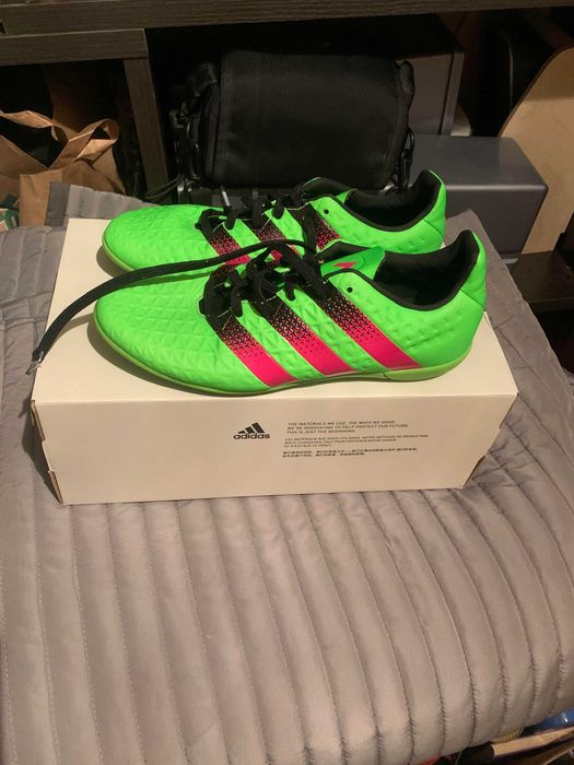 Buty piłkarskie halowe adidas
