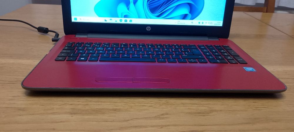 Laptop HP 250 G4 i3 5th SSD Win11 gwarancja.