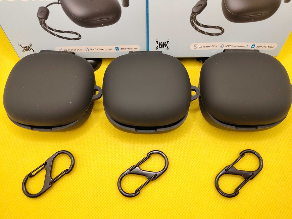 Чехол силиконовый на наушники Anker Soundcore P20i / R50i + карабин!