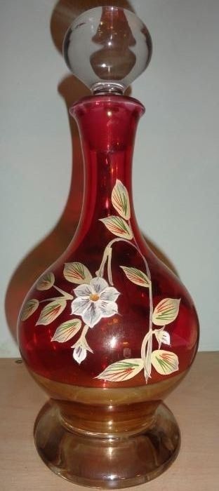 Продам сервиз из рубинового стекла