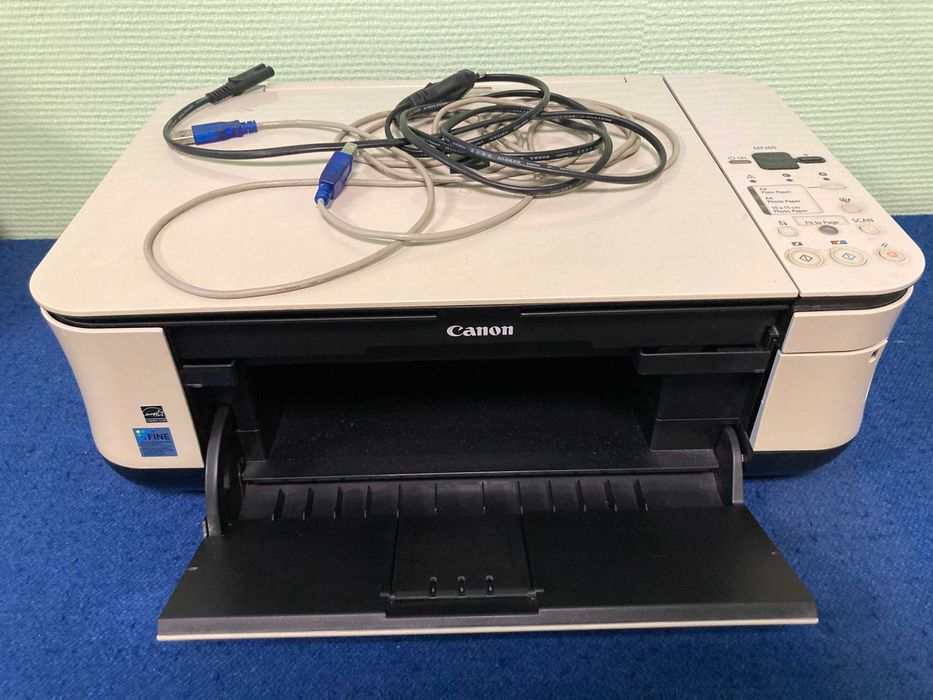 Продам сканер (принтер) CANON MP260