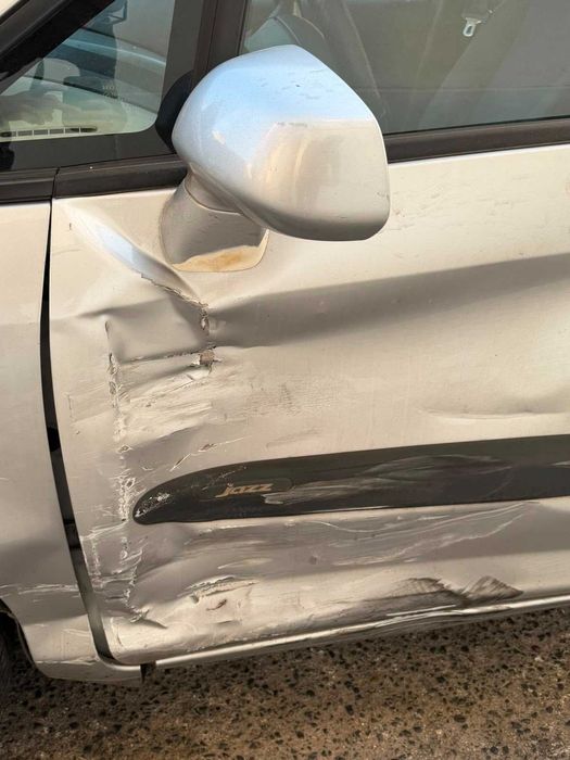 Honda Jazz  2001- Venda completa para reparação/peças