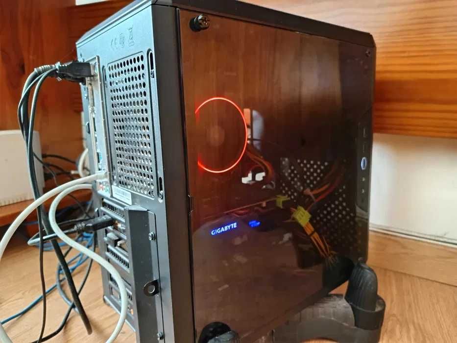 Desktop Gamer Ryzen 7 2700/ 32GB DDR4/ SSD 256 GB/ GigaByte RX 580 8GB