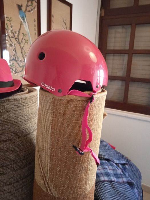 Capacete de proteção Com Pouco uso  OXELO