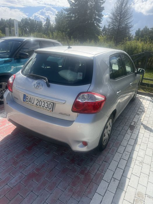 Toyota Auris od starszego małżeństwa.