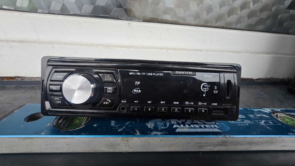 Radio samochodowe Manta