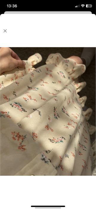 Красиве літнє шифонове плаття, xs-s, в квітковий принт