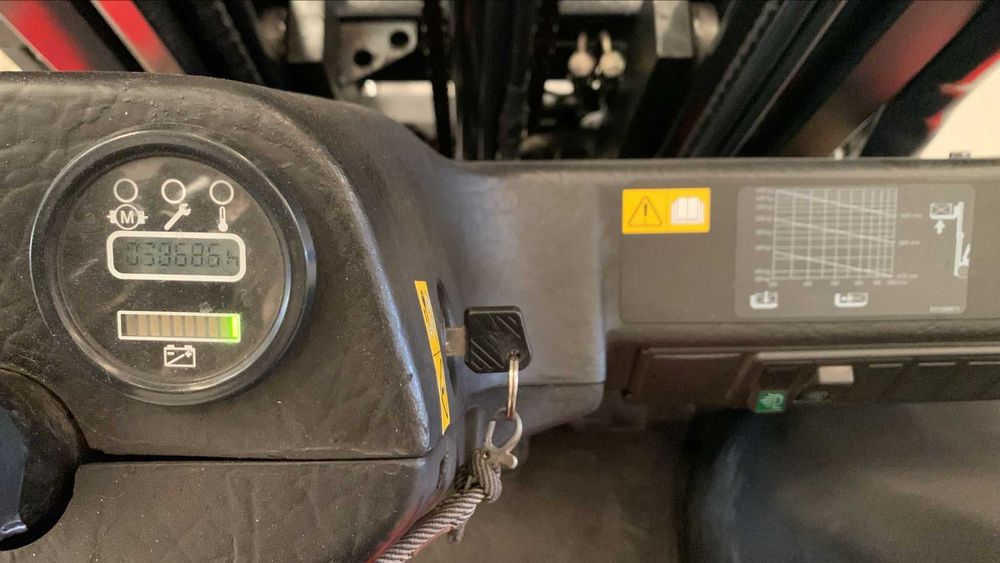 Empilhador Elétrico Linde E15Z