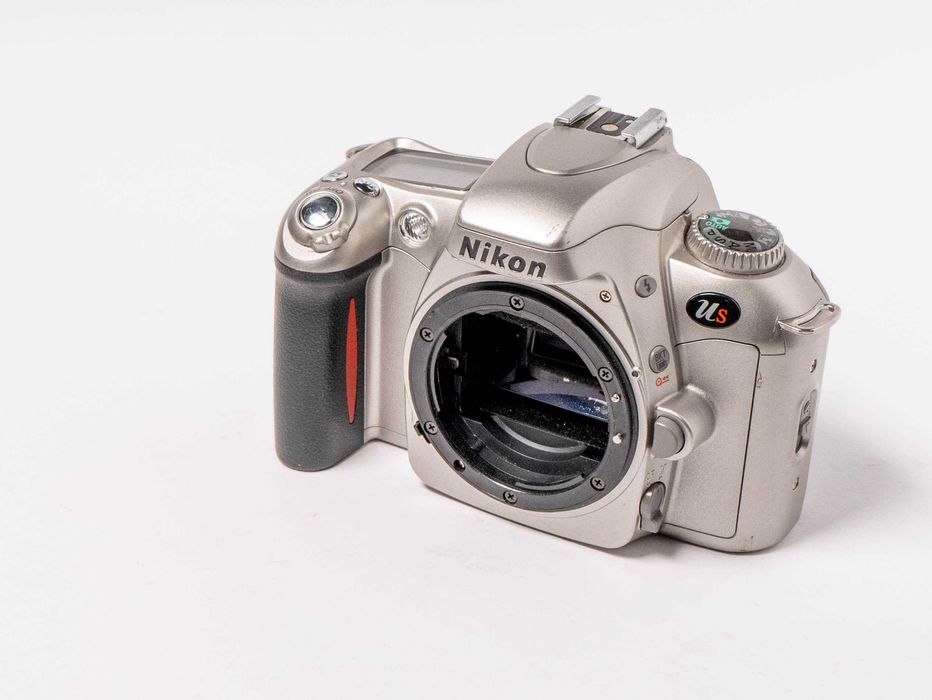 Nikon F55 / Nikon Us - lustrzanka