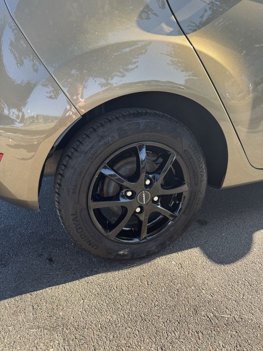 Ford Fiesta 2012 1.4 бензин автомат