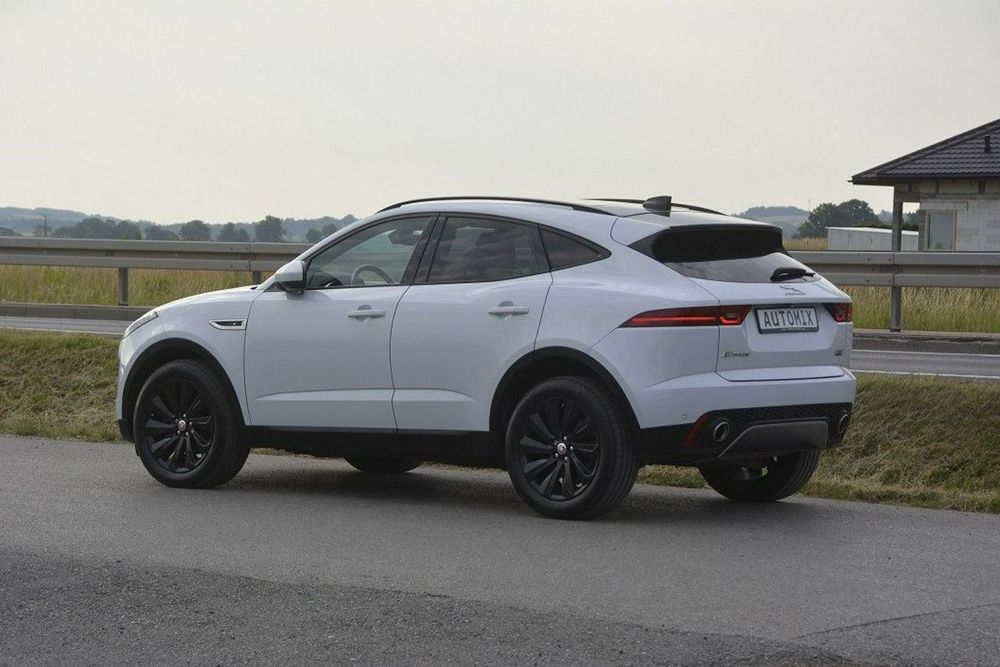 Jaguar E-Pace 2.0 D180 AWD panorama bezwypadkowy gwarancja przebiegu doinwestowany