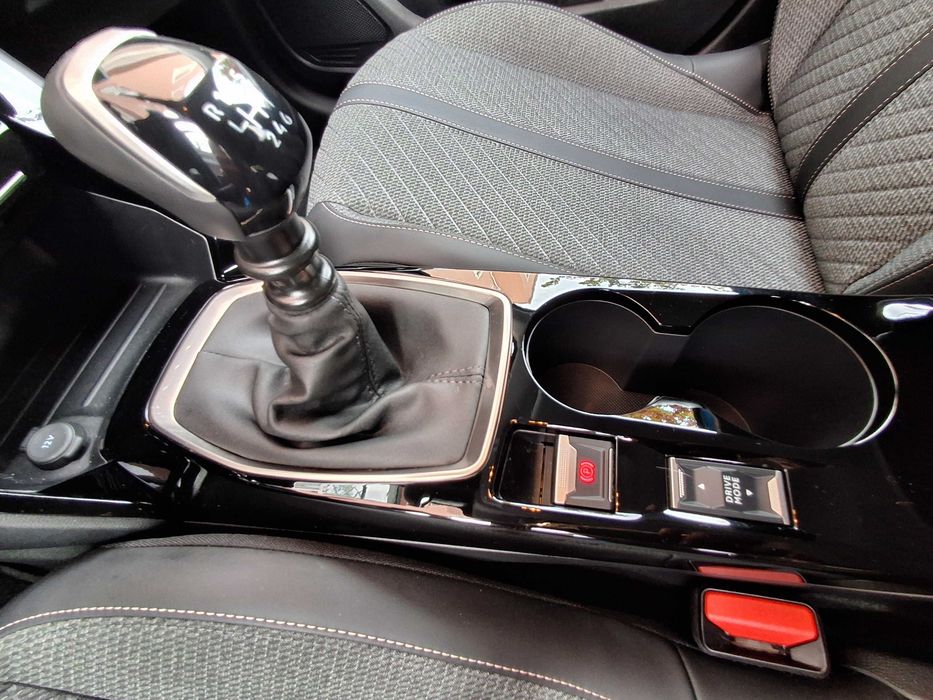 Peugeout Allure 2025 - Praticamente novo!