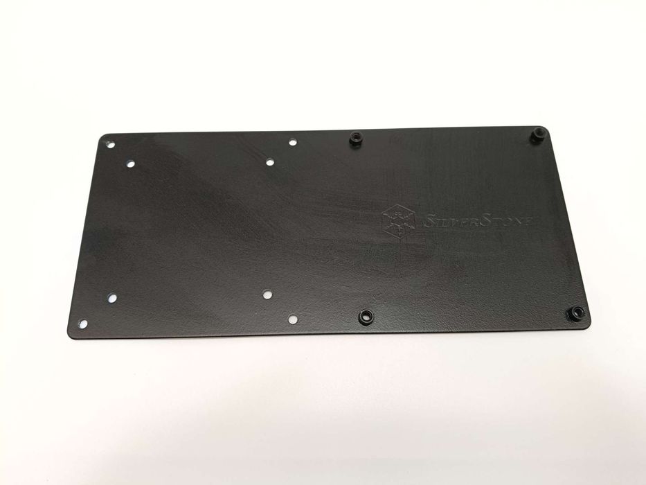 Silverstone VESA uchwyt przedłużający do NUC Black SST – mva01