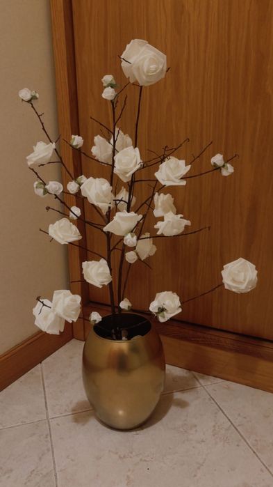 Arranjo de rosas perfumadas artigo artesanal