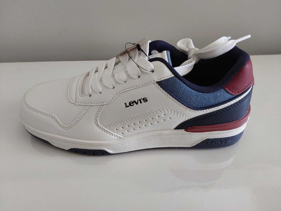 Sapatilhas Brancas Levi's