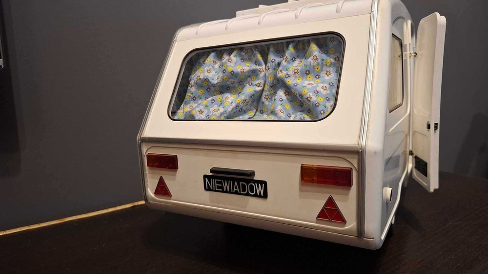 Model Fiat 126 z przyczepką 1:8 DeAgostini