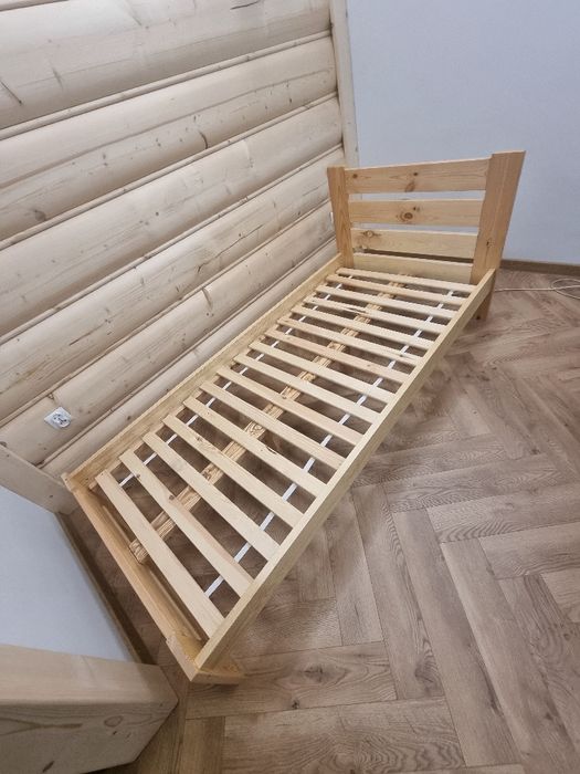 Łóżko Sosnowe  Mocne Lakierowane  [ nie IKEA ]  90/200  Hotelowe