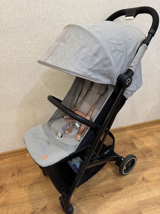Прогулянкова коляска cybex beezy стан нової