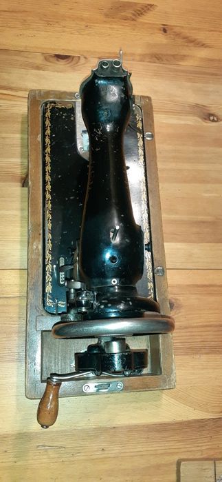 Машинка швейная. ПМЗ. ПОДОЛЬСК.