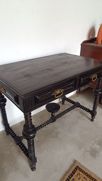 Mesa de buffet antiga