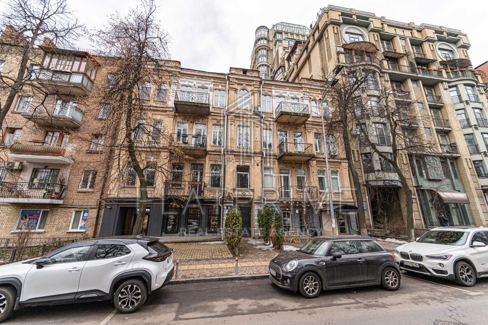 Без% Продаж 3-х кімнатної квартири, 135 м2, вул. Назарівська, 9