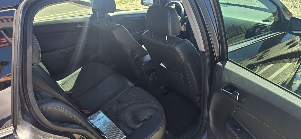 Vende se Opel Astra Caravan 1.7 CDTI