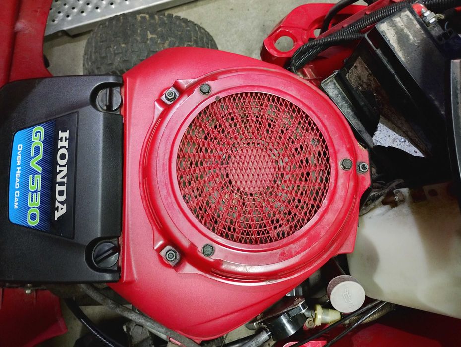 Kosiarka Traktorek Honda 2417  V2 hydro