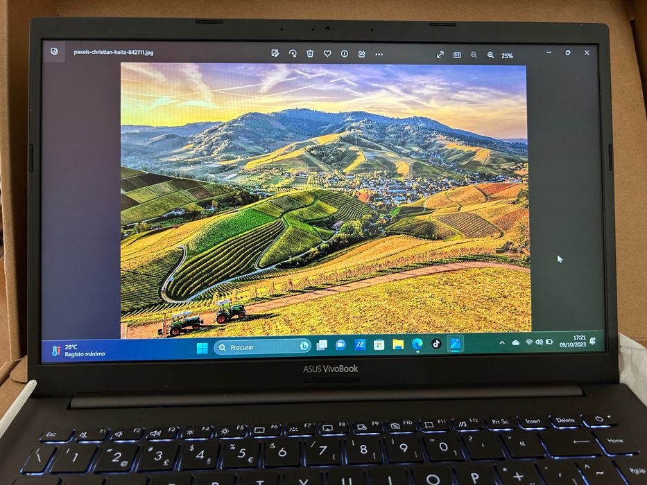 Computador Asus VivoBook com muito pouco uso.