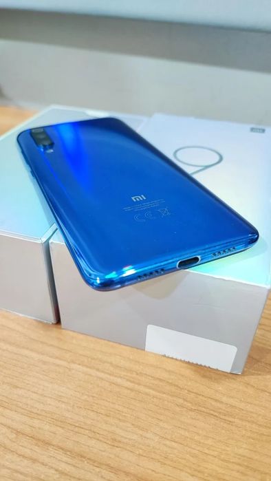 XIAOMI Mi 9 (6.39'' - 6 GB - 64 GB - Azul)