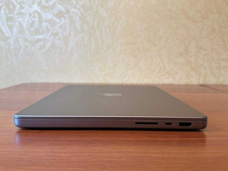 MacBook Pro 14 2021 16 512 m1 pro