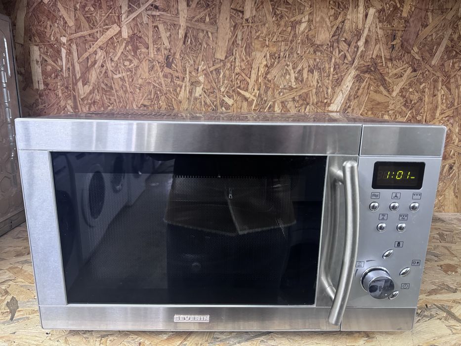 Мікрохвильова піч