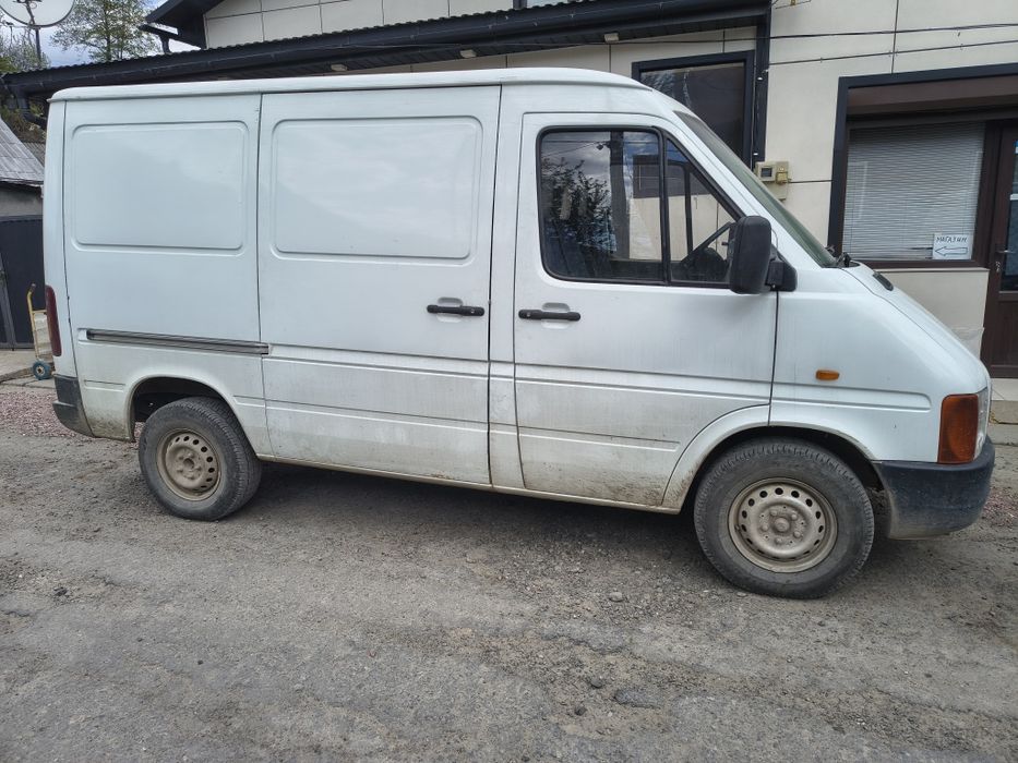 Автобус вантажний лт 35