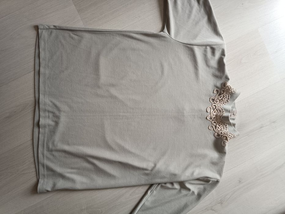 Elegancka bluzeczka