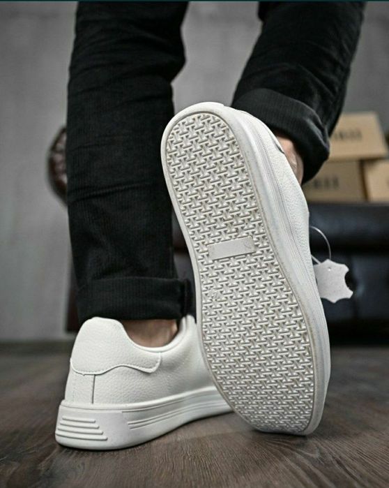 НАТУРАЛЬНА ШКІРА чоловічі кросівки білі демісезонні класичні кеди