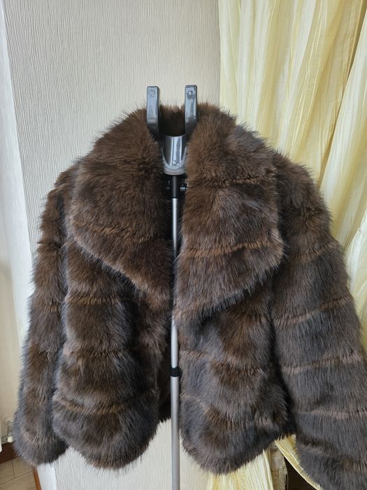Шубка нова в розмірах