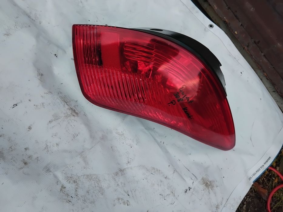 Lampa prawy tył Peugeot 308 sw kombi