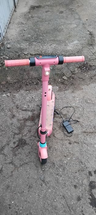 Електросамокат GIANT Kids дитячий