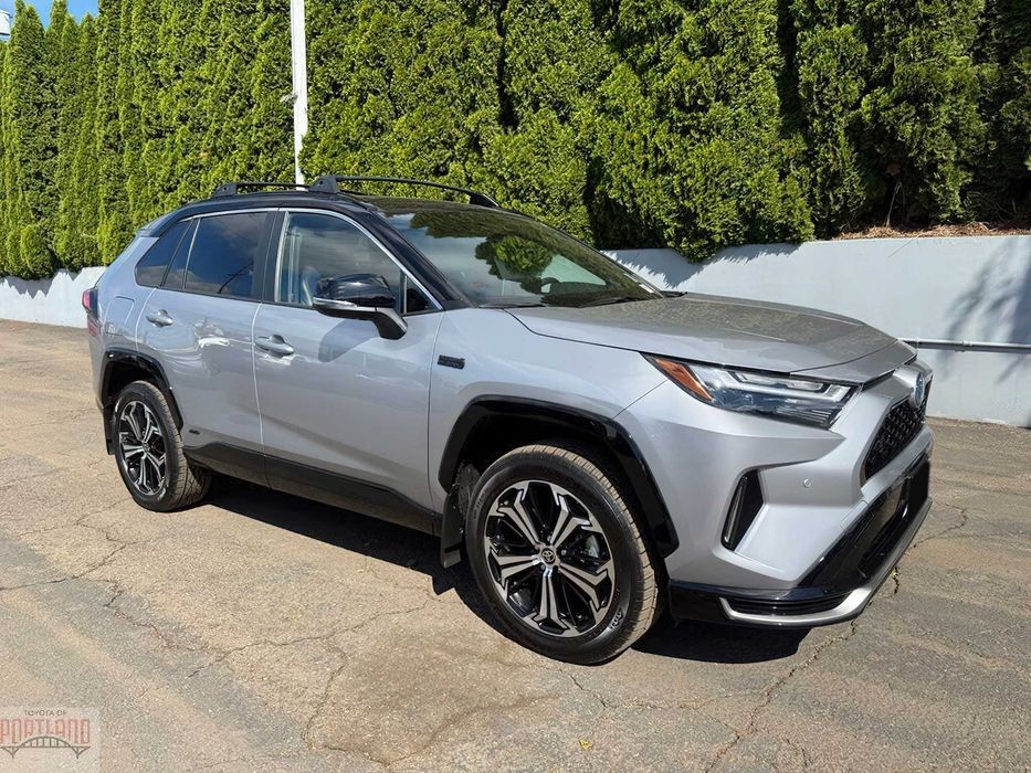Toyota RAV4 Prime XSE      2022