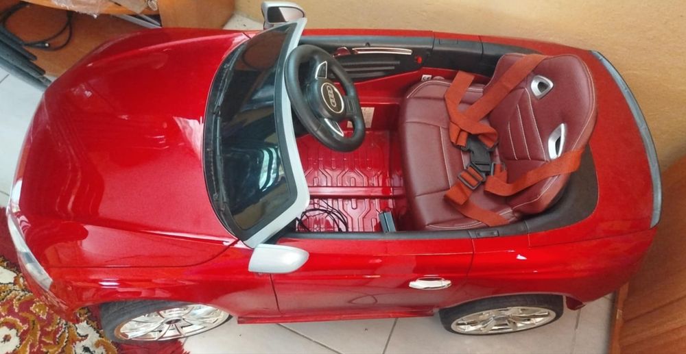 Audi RS5 na akumulator z daszkiem funkcja bujania miękkie siedzenie